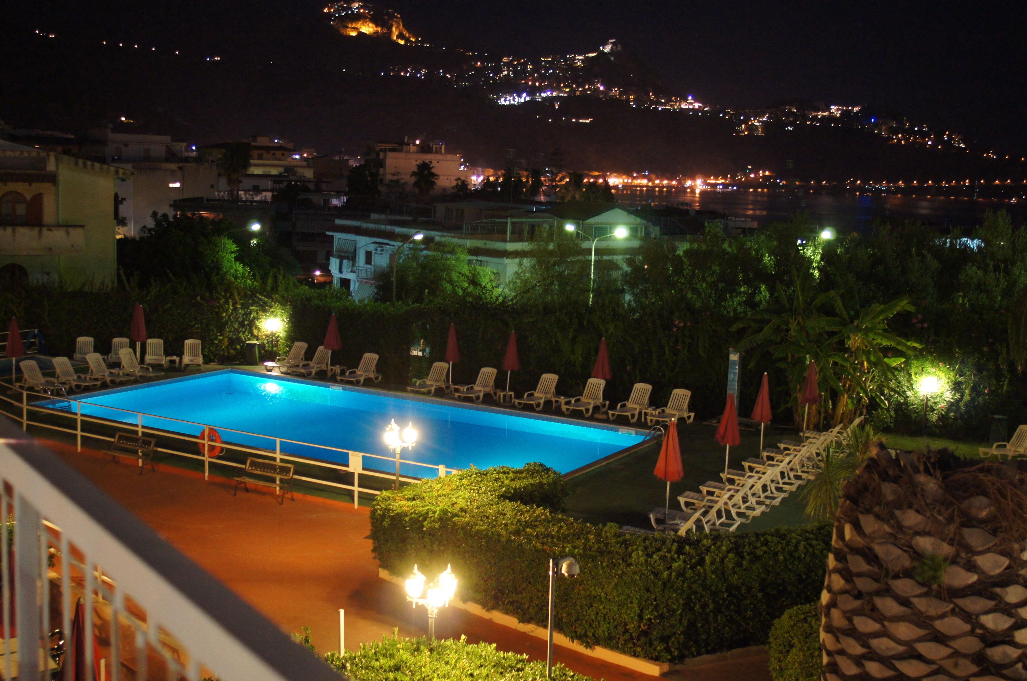 Residence Villa Giardini Екстер'єр фото
