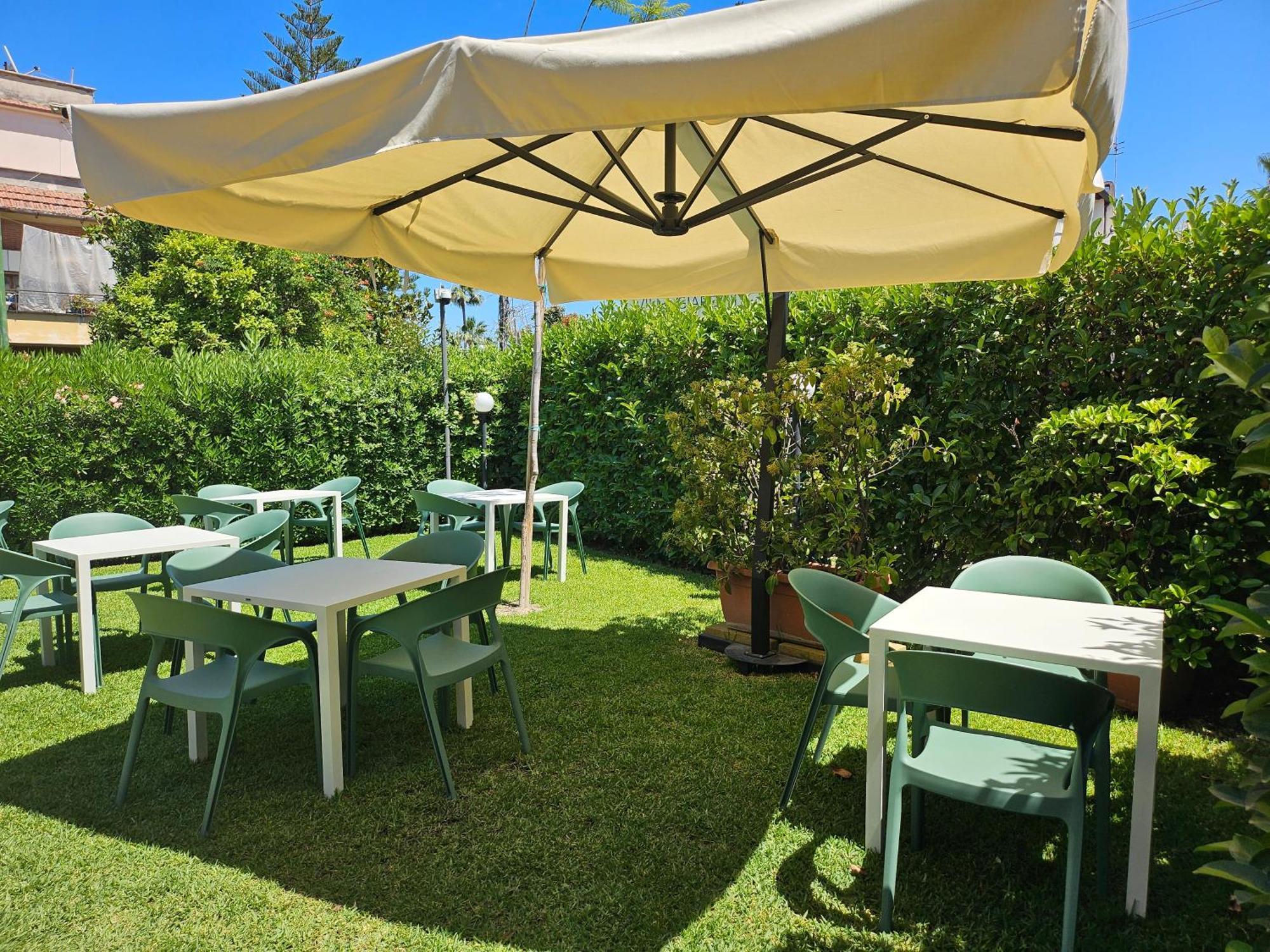 Residence Villa Giardini Екстер'єр фото