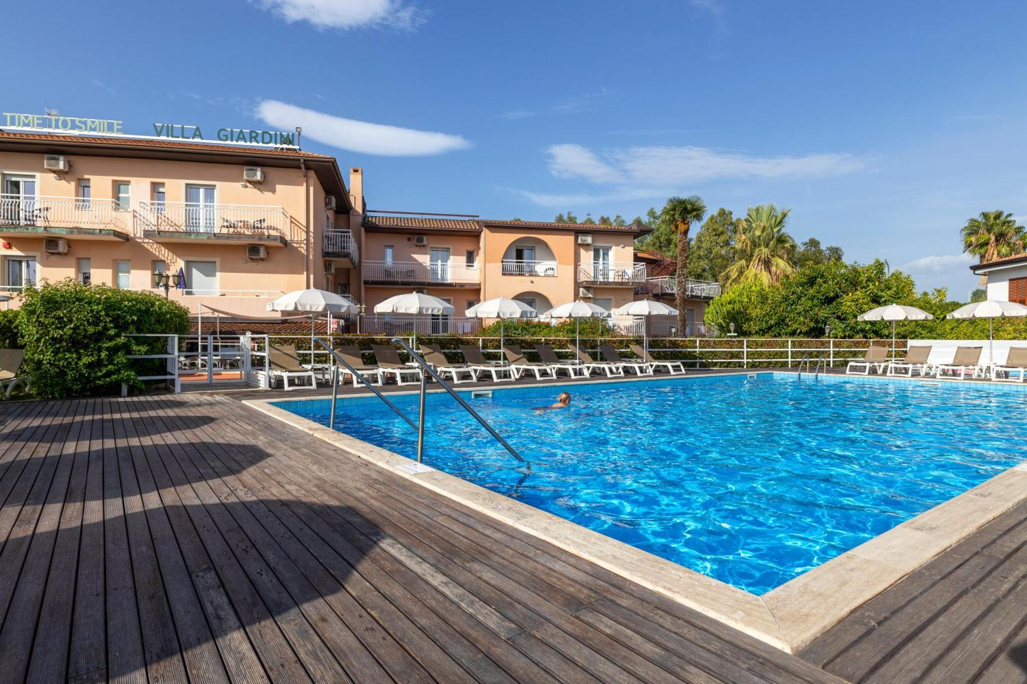 Residence Villa Giardini Екстер'єр фото