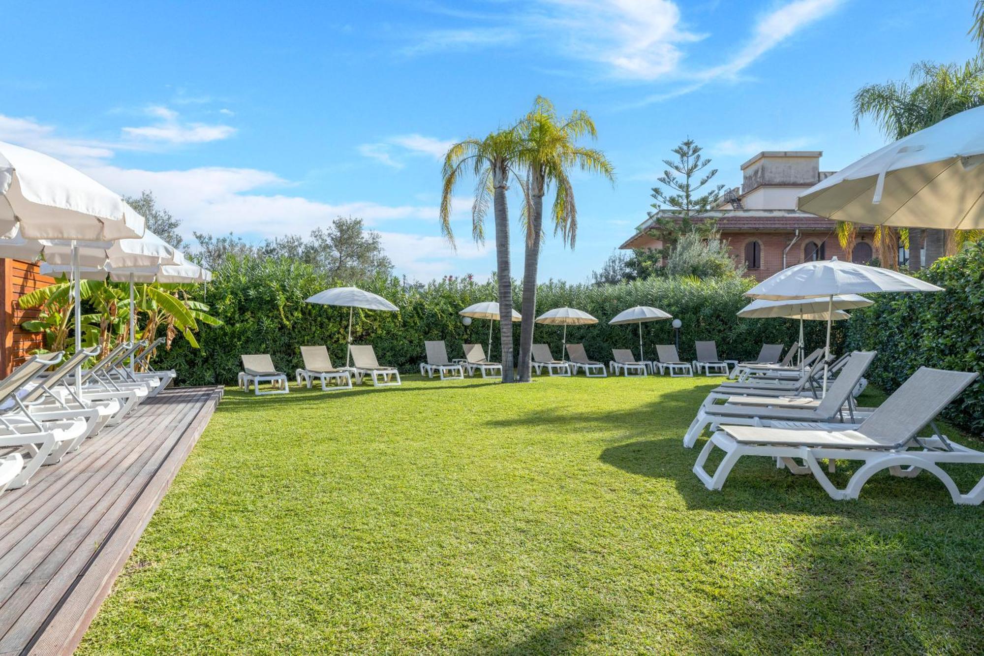 Residence Villa Giardini Екстер'єр фото