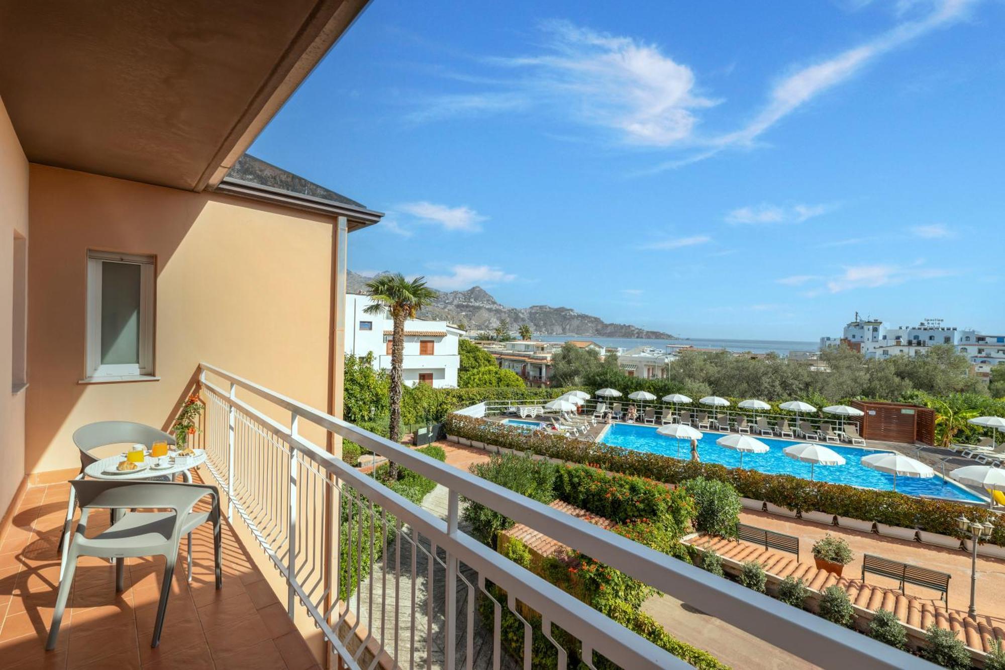 Residence Villa Giardini Екстер'єр фото